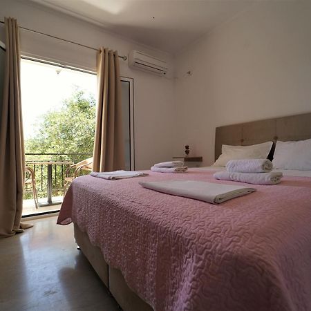 Meltemi Apartment Parga Bagian luar foto