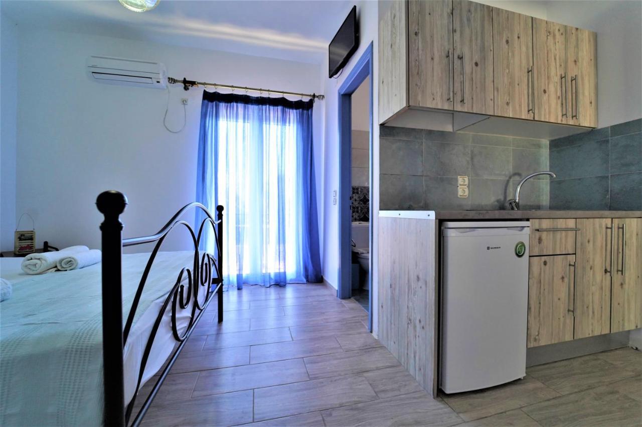 Meltemi Apartment Parga Bagian luar foto